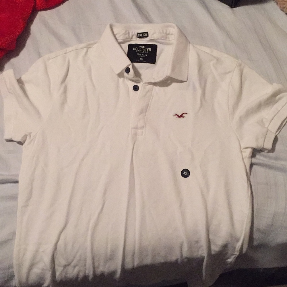 ⚪️White Collar Hollister Shirt⚪️